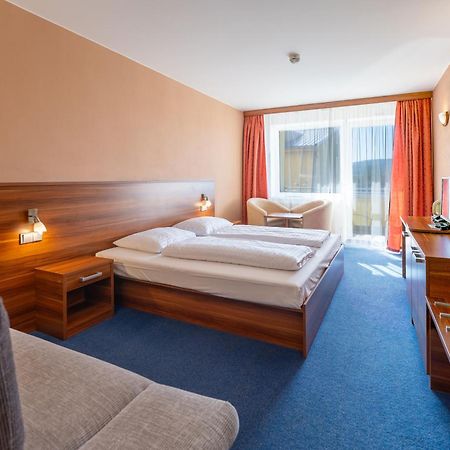 Lipno Wellness - Frymburk C104 Privat Family Room Bagian luar foto