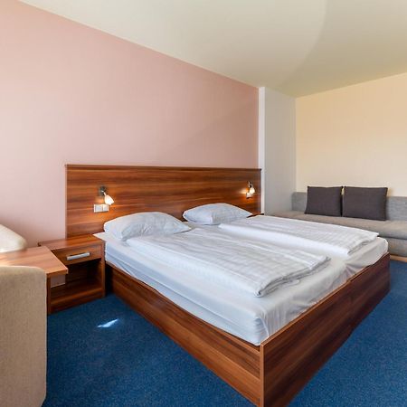 Lipno Wellness - Frymburk C104 Privat Family Room Bagian luar foto