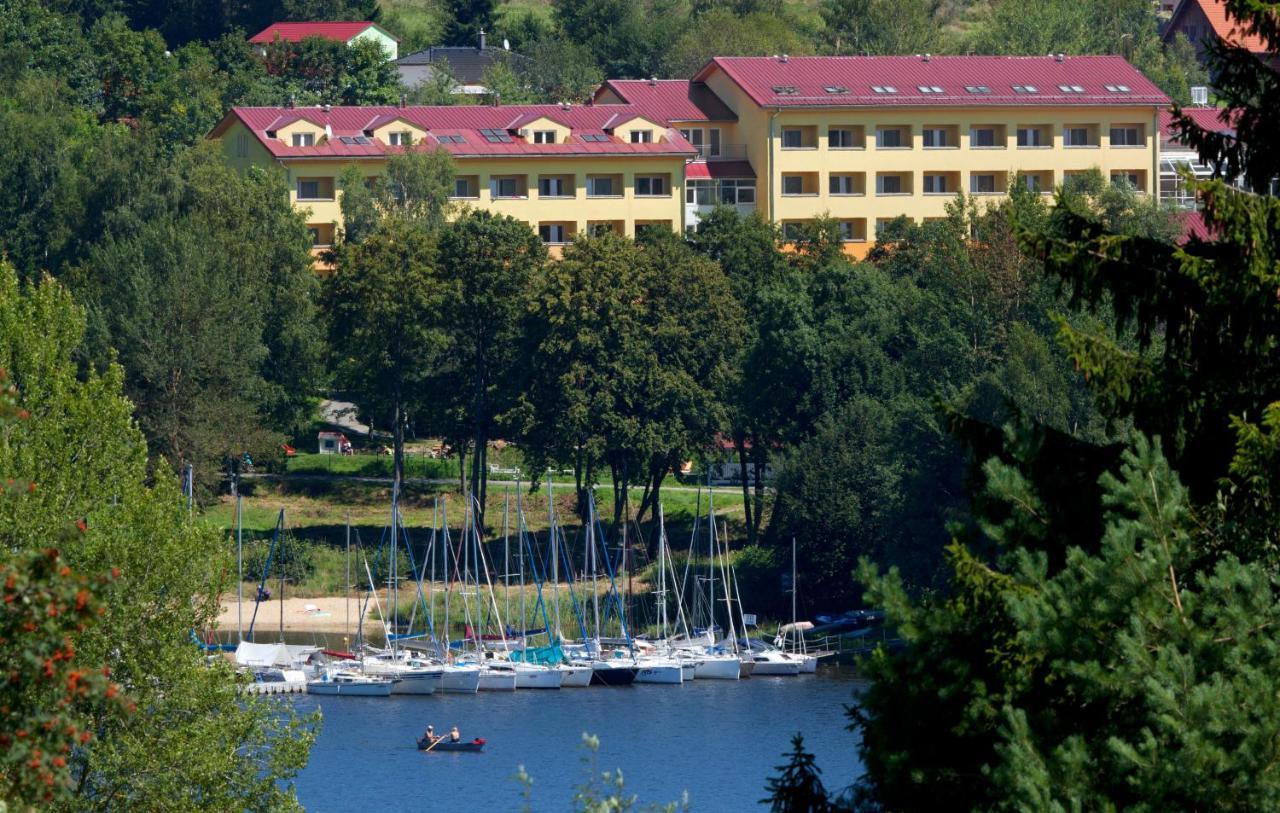 Lipno Wellness - Frymburk C104 Privat Family Room Bagian luar foto